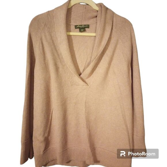 Eddie Bauer acrylic and wool V Neck sweater with ribbed trim - Picture 1 of 11